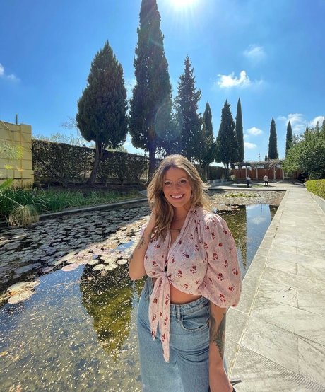 Zhanet Filipova free model gallery