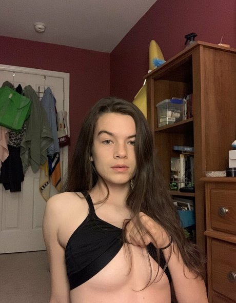 chapstickbxtch star nude gallery