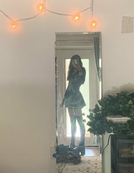 chapstickbxtch model hd img