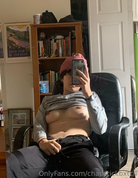 chapstickbxtch top star photo