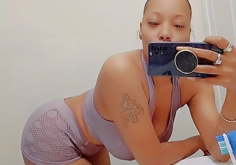 DejaBooty1 best star img