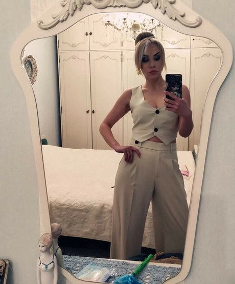 big areolas onlyfans sexy naked picture