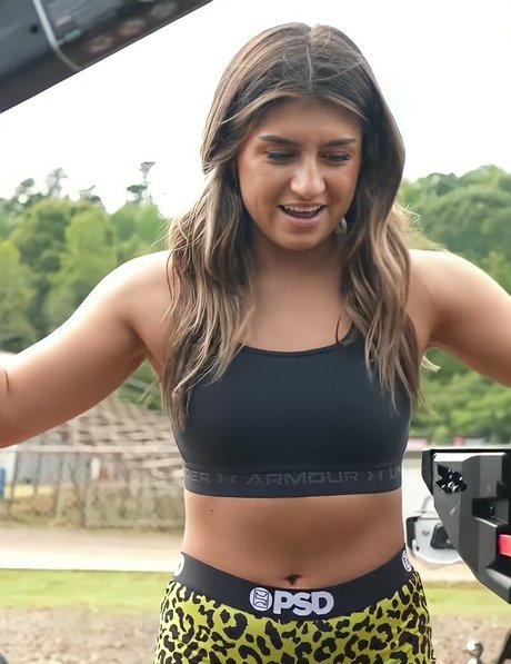 Hailie Deegan hot model archive