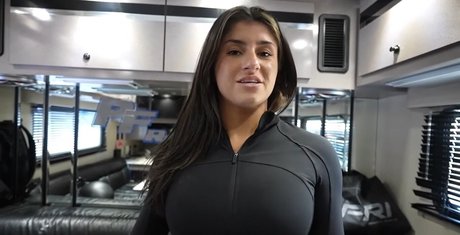 Hailie Deegan pretty star images