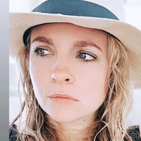 Georgia Moffett star high quality photo