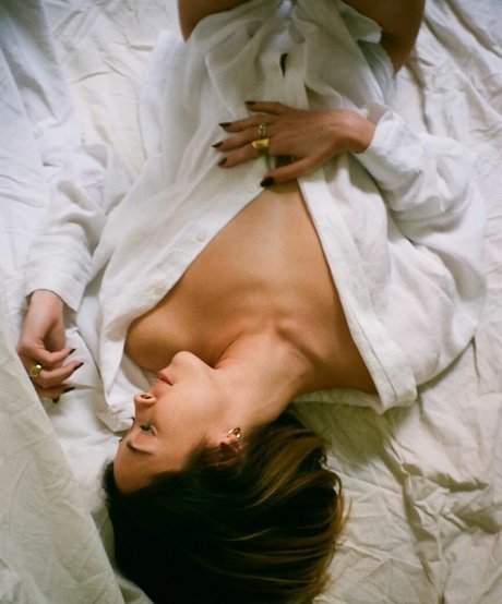 deep onlyfans sexy picture