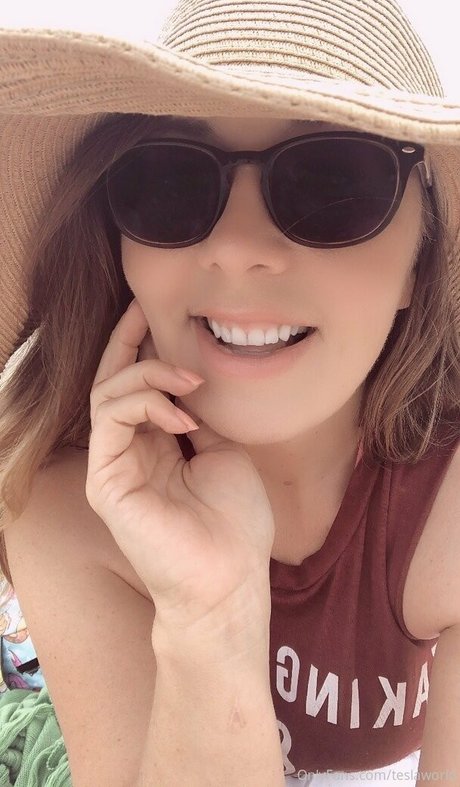 two onlyfans top photos