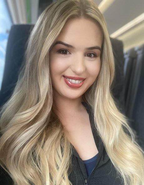 GeorgiaTwitch hd star photo