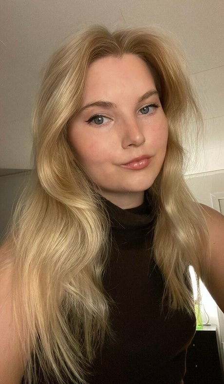 vanessaahlstrom model hd pictures