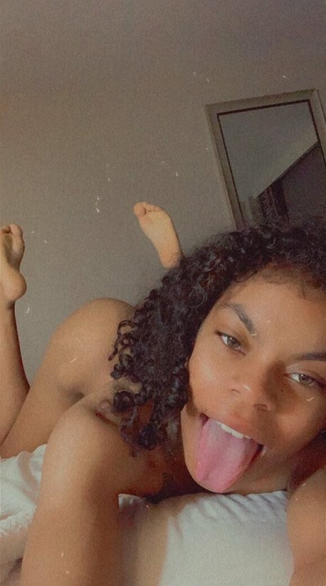 hazelqveen star adult pictures