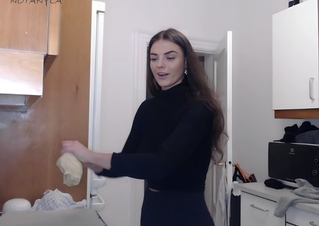 busty solo onlyfans nudes picture