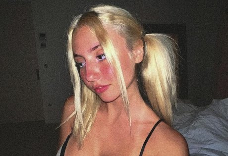 Ksukkiss pornstar pretty pictures