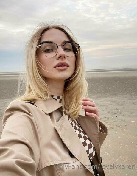 karen tang adult model pictures