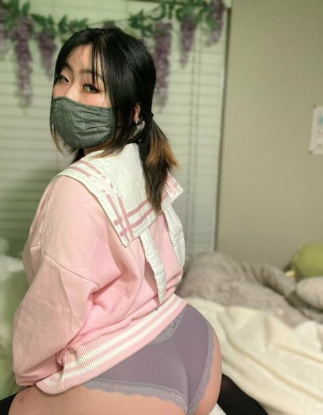 Nutmegxgf porn star pic