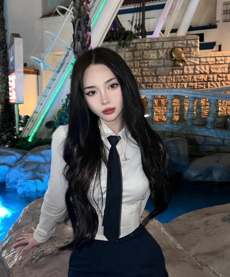 Yuna1 27 pornographic star image