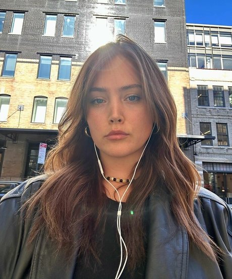 Eva Kay Serres star archive