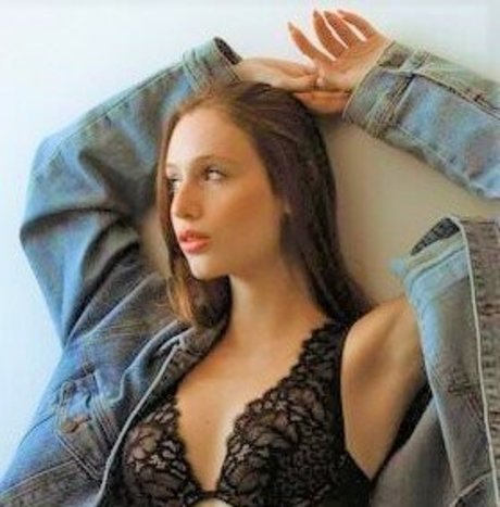 Orin Peer model pornographic photo