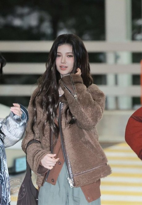 Danielle Marsh free pornstar image