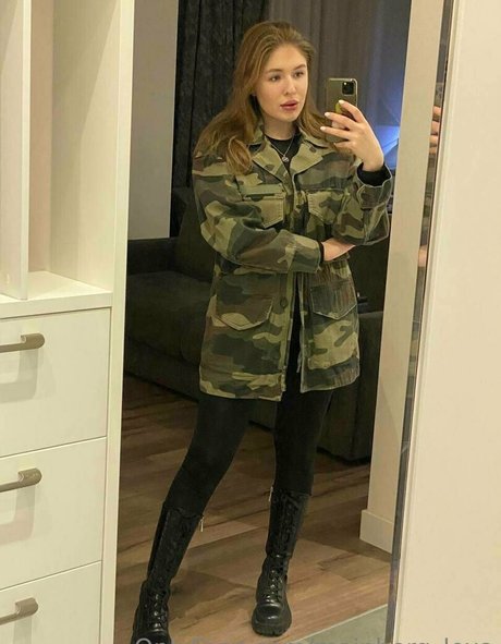 alexa sunny model nude pictures