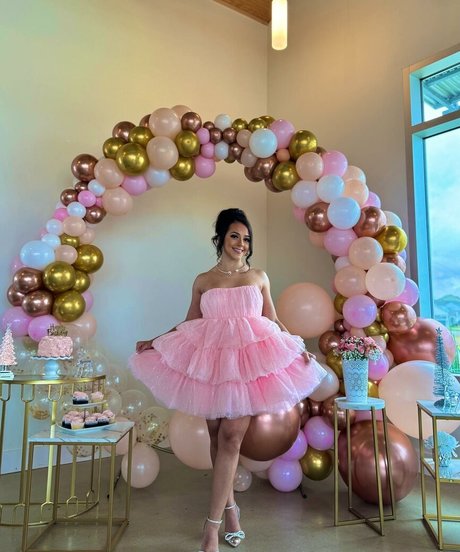 karenn fit model nude picture