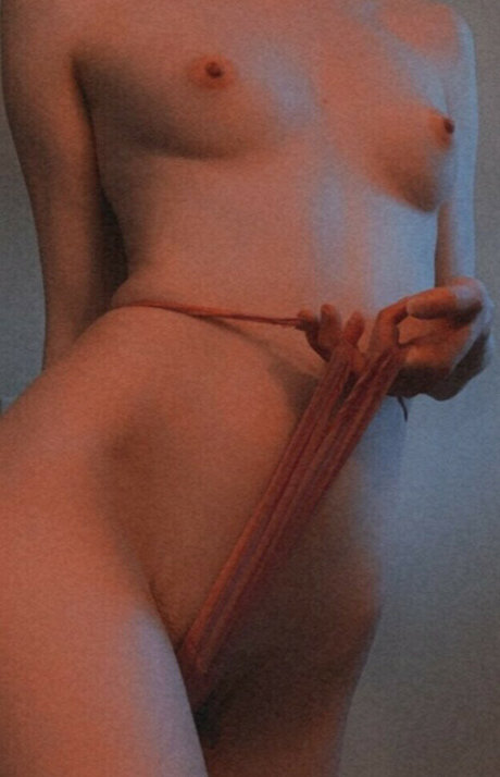 Ashbug16 naked pornstar image