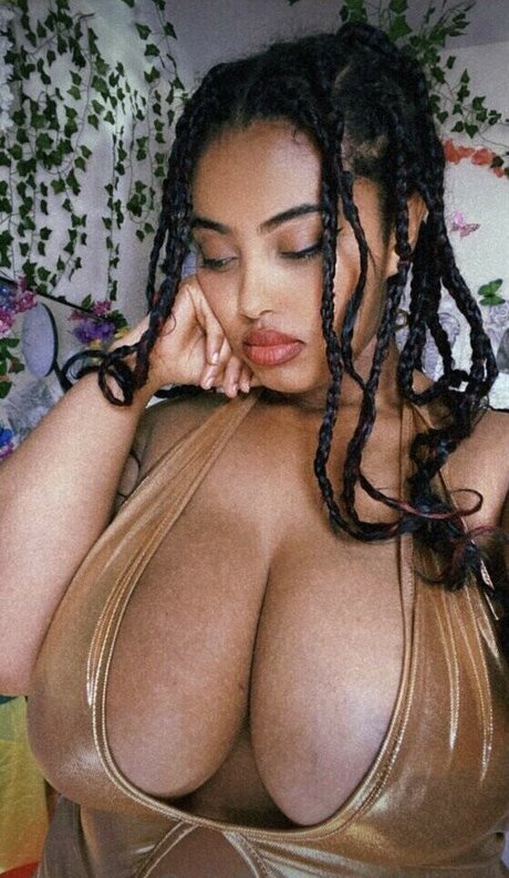 Keyiwot erotic actress picture