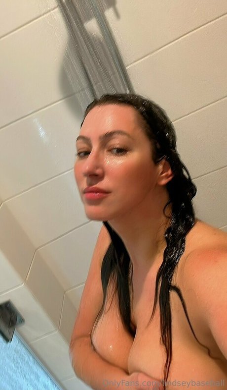 Lindseybaseball model top photos