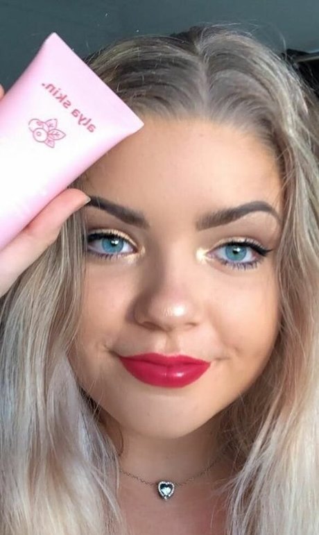 Naomi grace Robinson art pornstar images