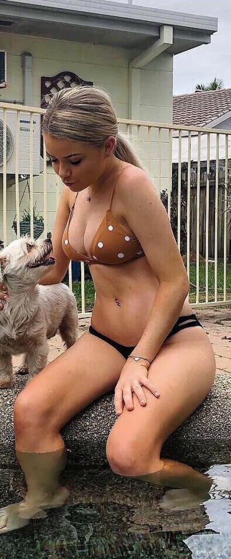 Naomi grace Robinson sex star pic