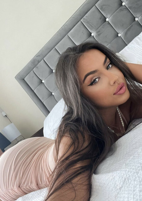 itsangelinabae pornstar nice photo