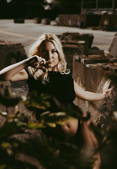 Lasse Lagoni exclusive actress images