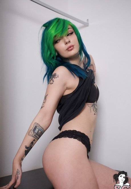 Altamethyst model erotic image