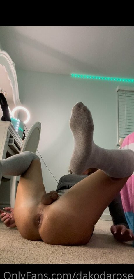 dakodarose sexy model picture