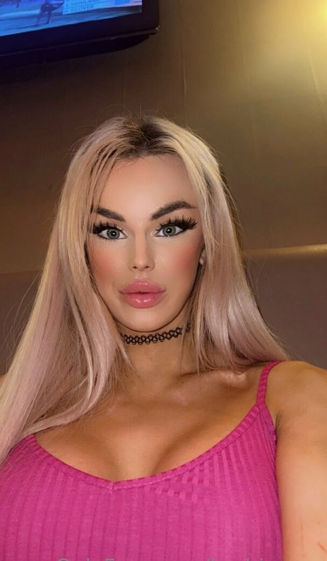 barbiemae model naked pictures