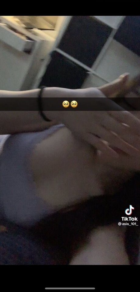 puffsbby model hot img