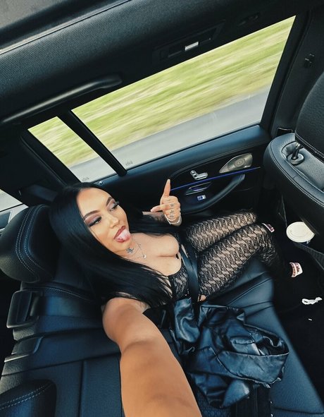 taylaraywhite pornstar erotic image