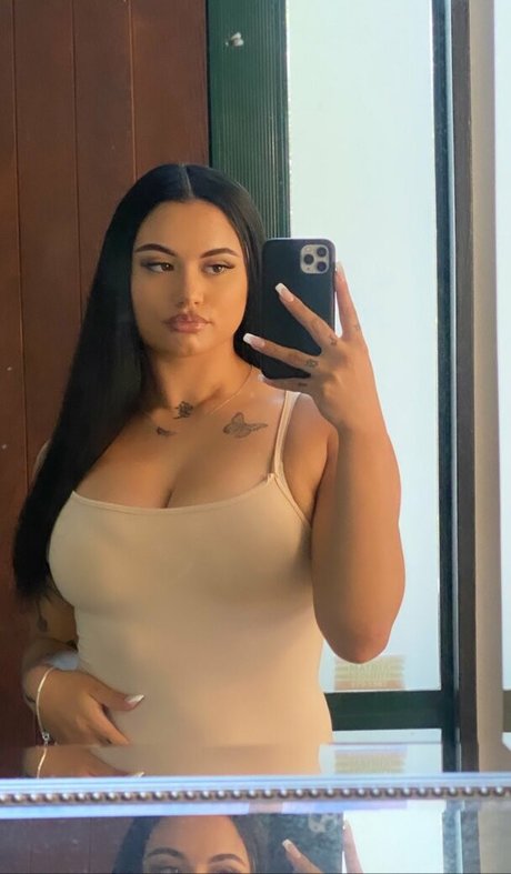 taylaraywhite porn actress galleries