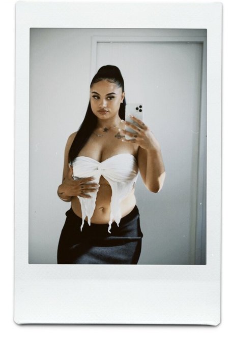 taylaraywhite star beautiful archive