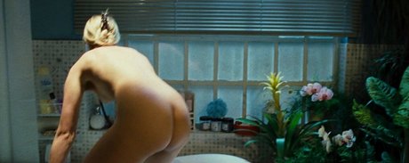 Amy Smart star nice picture