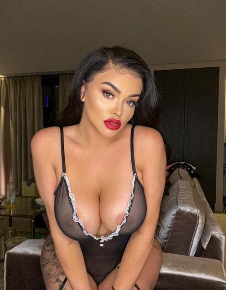 emilyregina hd pornstar pic