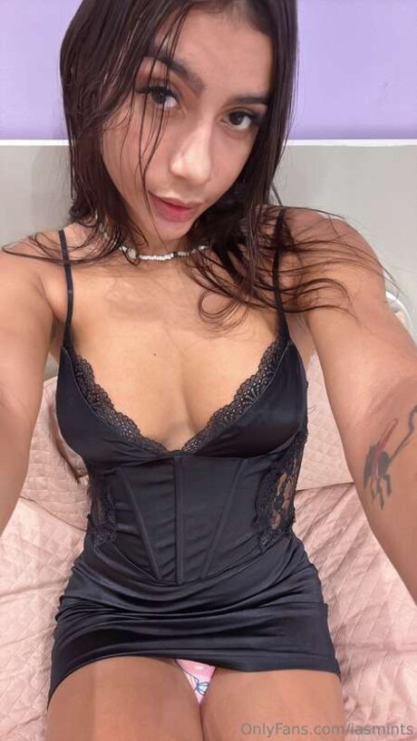 iasmints xxx model img