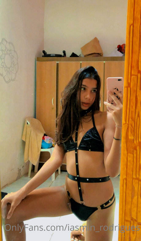 iasmints top star picture