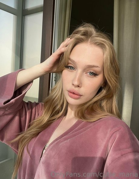 cutie kira erotic pornstar pic