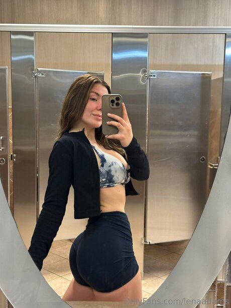 lenaadams nude model photo