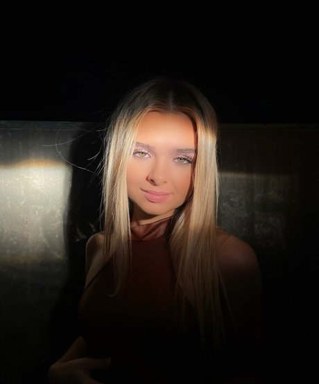 Abbie Bruney free pornstar image