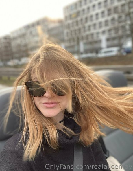 sweetheart girl model top img