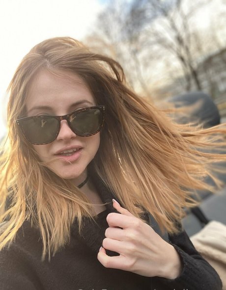 sweetheart girl xxx pornstar pics