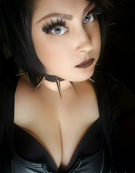 frauleinvivicalee erotic pornstar photos