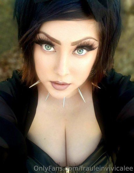 frauleinvivicalee exclusive pornstar pic