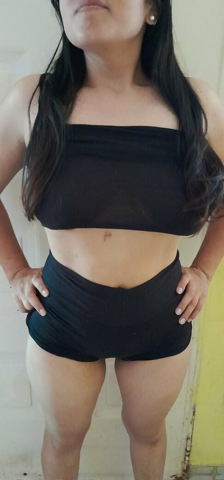 vivixonly adult model image